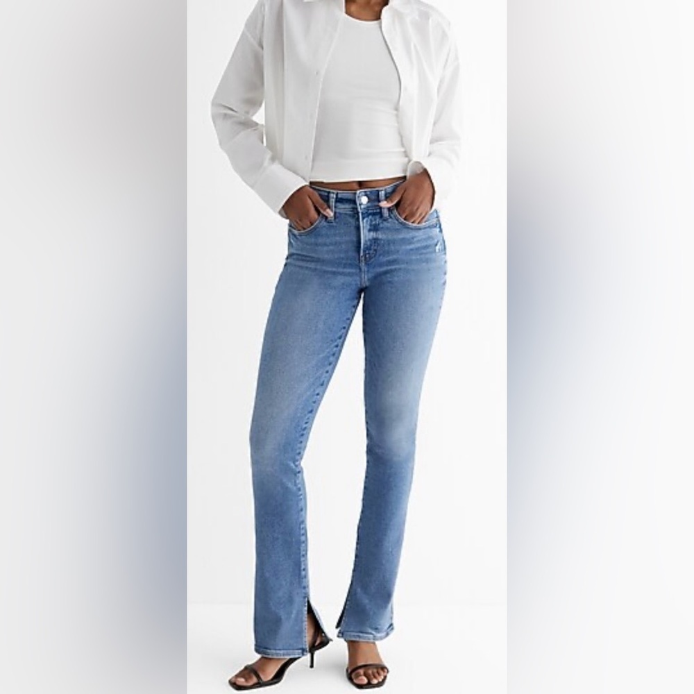 NWT Express Skyscraper Straight Leg Jeans 12 Short (30”) Mid Rise Slit Hem